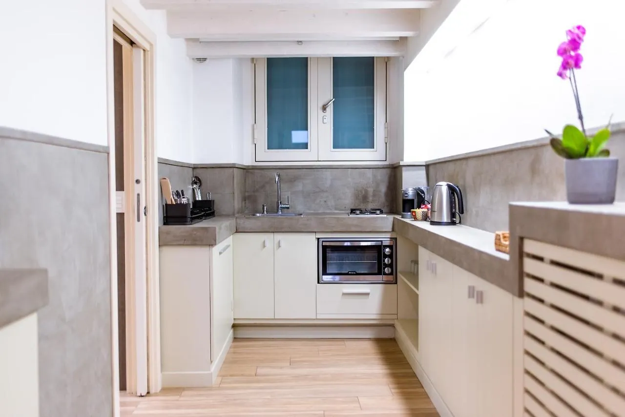 Holiday home Appartamento Moderno Second House Catania 26